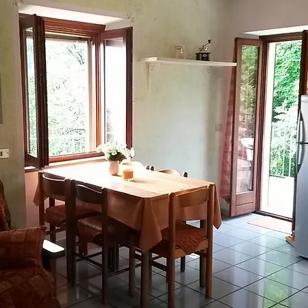 Livo Apartamento Trezzone